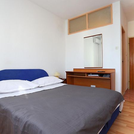 Apartments By The Sea Igrane, Makarska - 311 Номер фото
