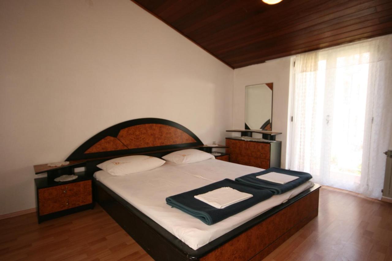 Apartments By The Sea Igrane, Makarska - 311 Экстерьер фото