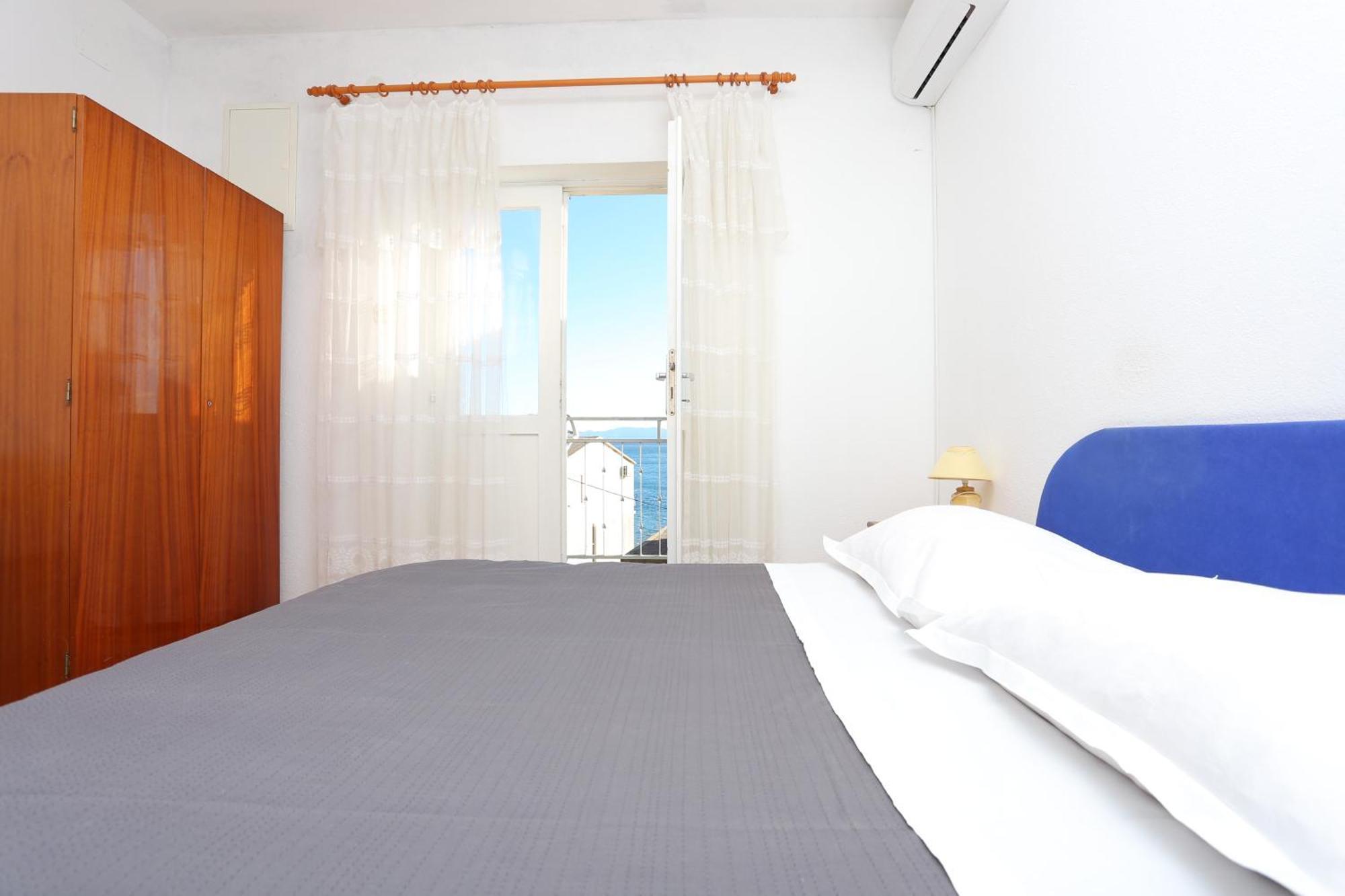 Apartments By The Sea Igrane, Makarska - 311 Номер фото