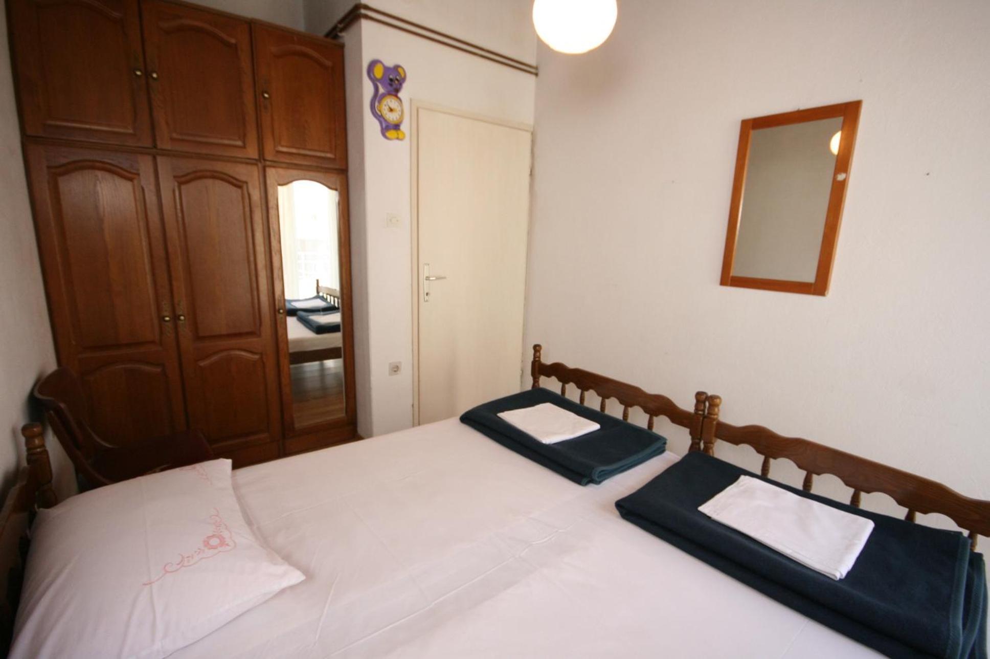 Apartments By The Sea Igrane, Makarska - 311 Номер фото